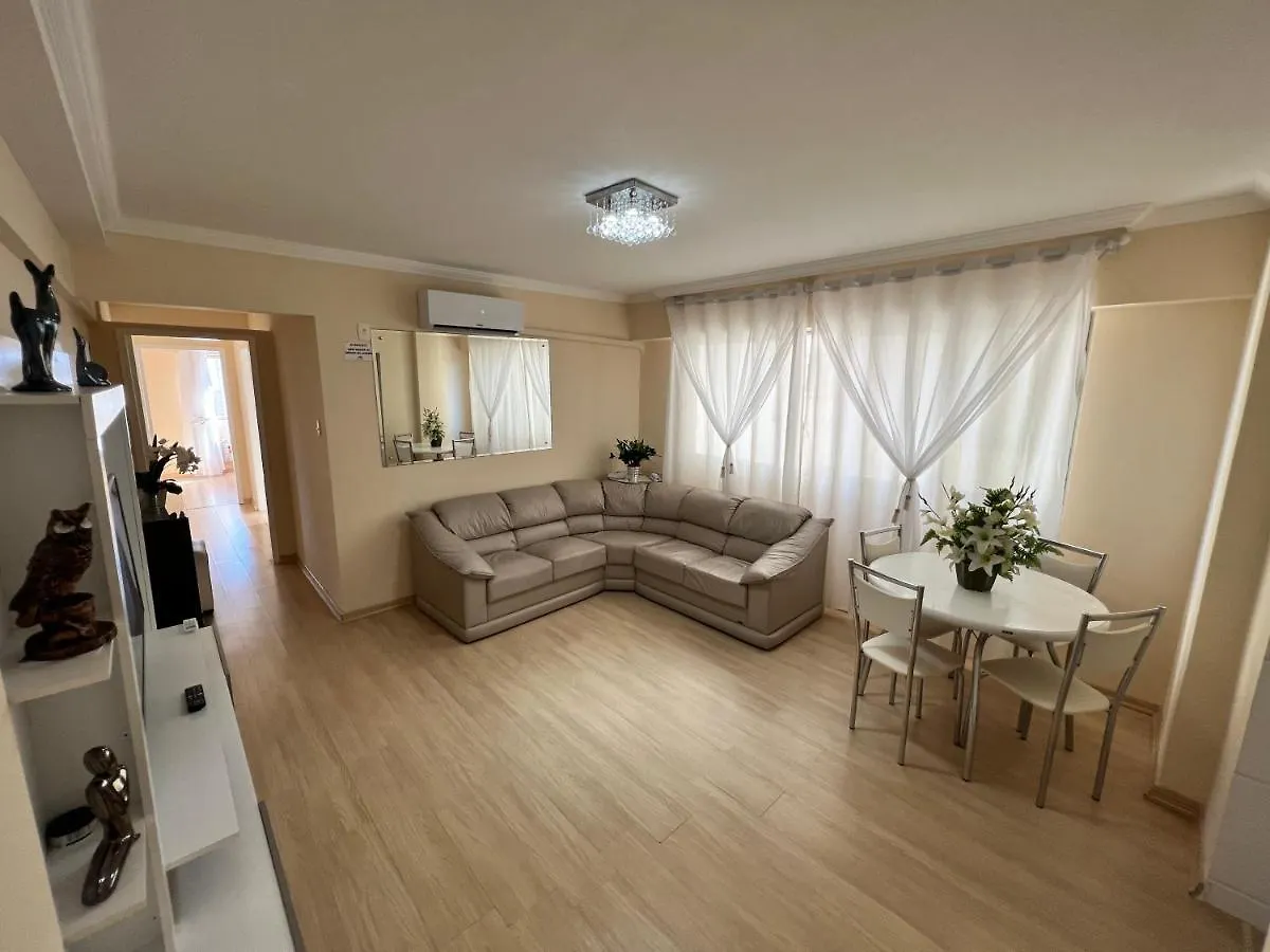 Apartamento Pe Na Areia Balneario Camboriu! Av. Atlantica.