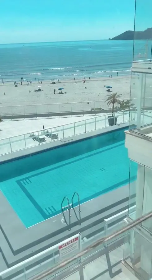 Apartamento Pe Na Areia Balneario Camboriu! Av. Atlantica. Brazil