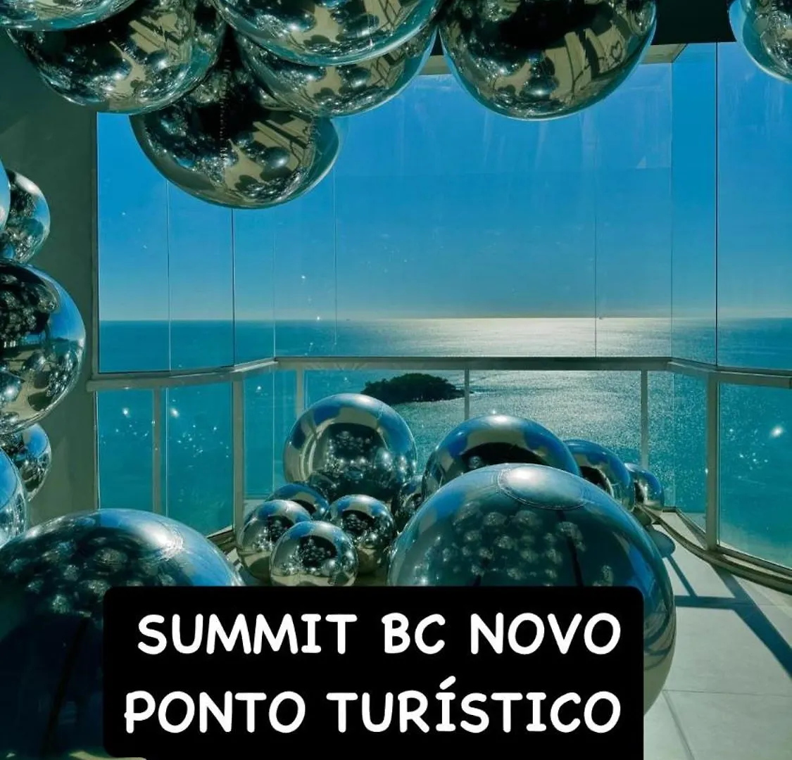 Apartamento Pe Na Areia Balneario Camboriu! Av. Atlantica. Brazil