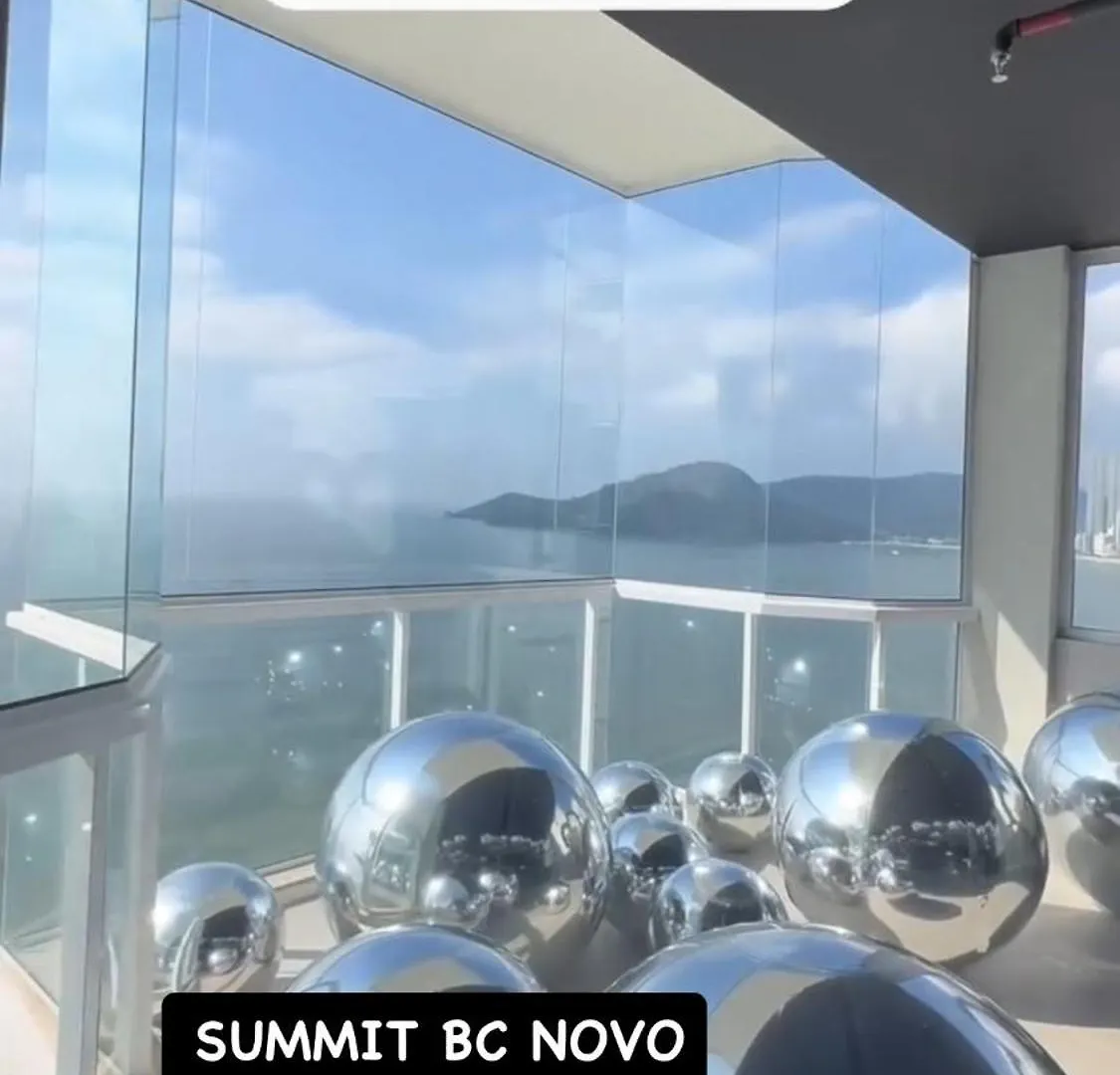 Apartamento Pe Na Areia Balneario Camboriu! Av. Atlantica. 0*,  Brazil